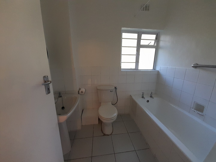2 Bedroom Property for Sale in Kenilworth Western Cape